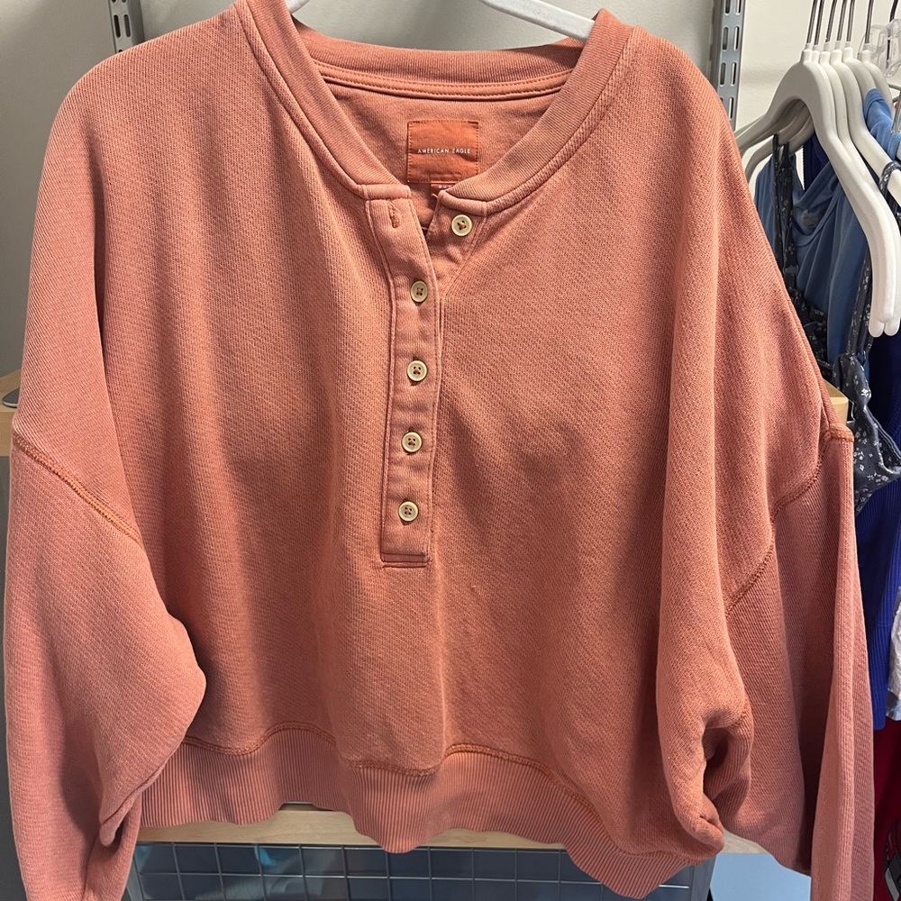 American Eagle Cropped Sweater- Size Medium